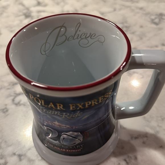 Polar Express VIP mug and golden ticket brand new - Picture 5 of 7